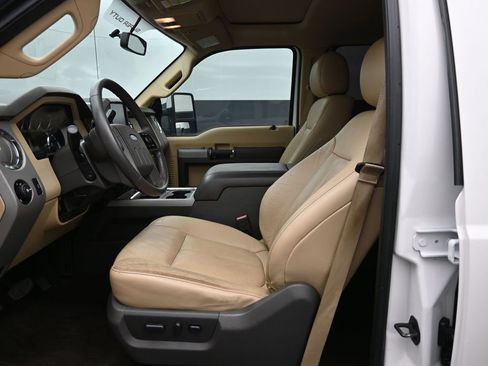 Used 2015 Ford F250 Lariat w/ Lariat Ultimate Package image 21