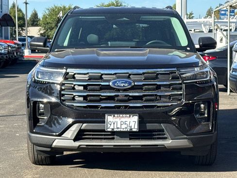Used 2026 Ford Explorer Active w/ Active Comfort Package AWD/4WD image 9
