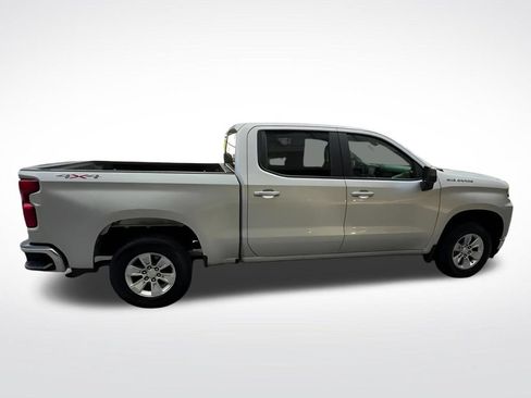 Used 2022 Chevrolet Silverado 1500 LT AWD/4WD image 14