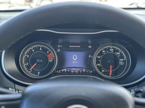 Used 2023 Jeep Cherokee Altitude Lux image 14