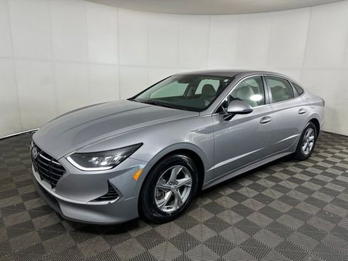 Certified 2023 Hyundai Sonata SE w/ Cargo Package image 7