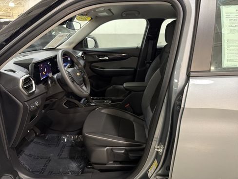 Used 2026 Chevrolet TrailBlazer LS AWD/4WD image 15
