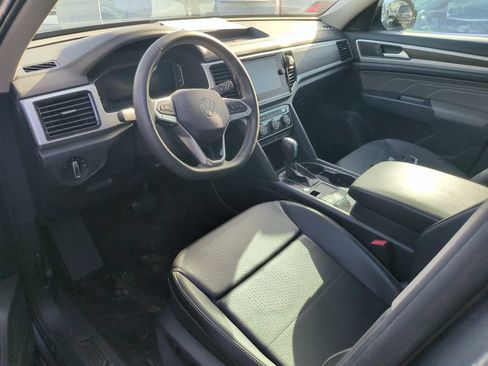 Certified 2023 Volkswagen Atlas SE w/ Panoramic Sunroof Package FWD image 2