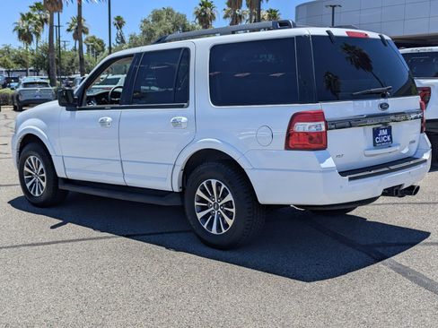 Used 2016 Ford Expedition XLT RWD image 4
