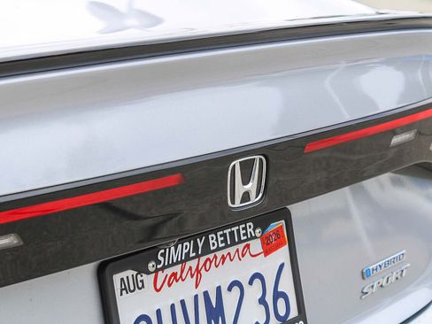 Used 2023 Honda Accord Sport image 11