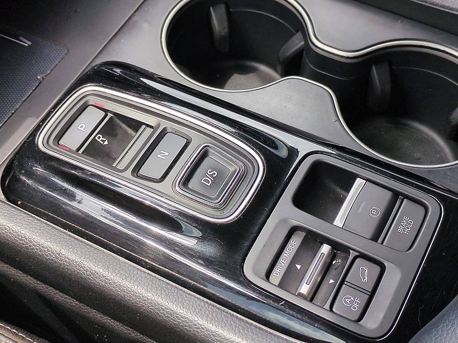 Used 2024 Honda Pilot Touring image 25