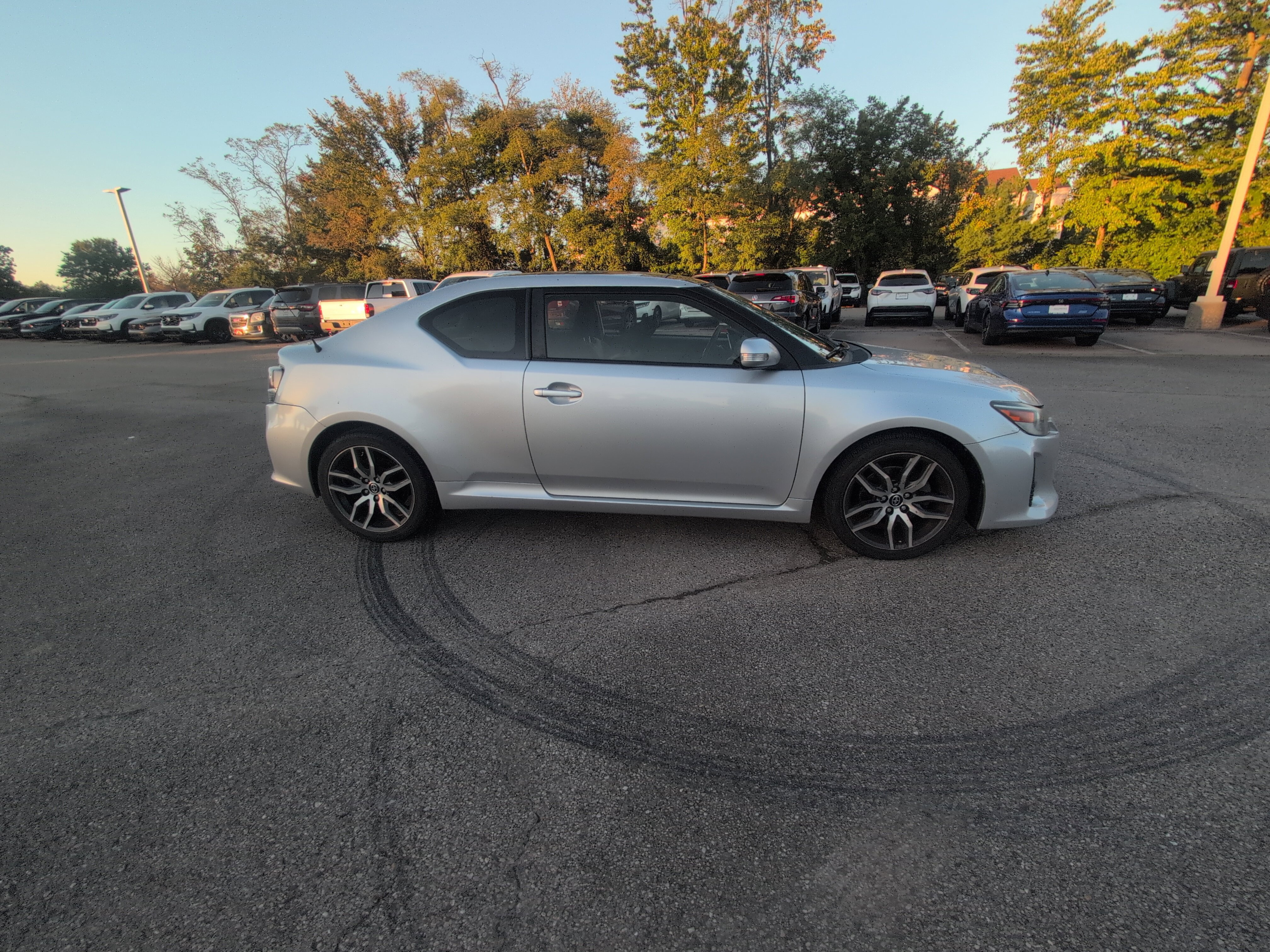 Used 2014 Scion tC FWD image 11
