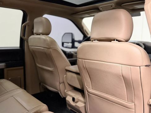 Used 2019 Ford F250 Lariat w/ Chrome Package AWD/4WD image 31