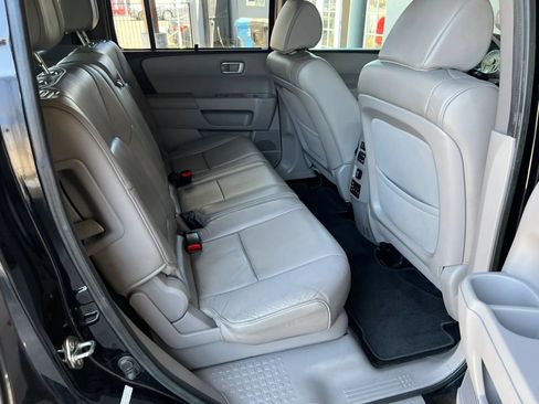 Used 2014 Honda Pilot Touring image 11