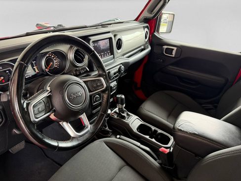 Used 2020 Jeep Wrangler Unlimited Sahara AWD/4WD image 14