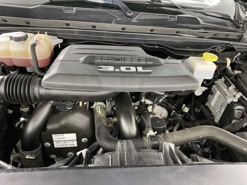 Used 2021 RAM 1500 Limited w/ Night Edition AWD/4WD image 31