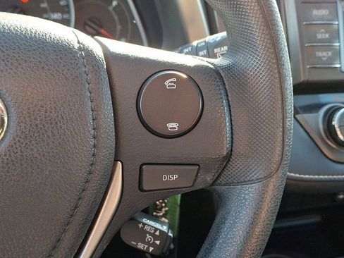 Used 2013 Toyota RAV4 XLE image 28