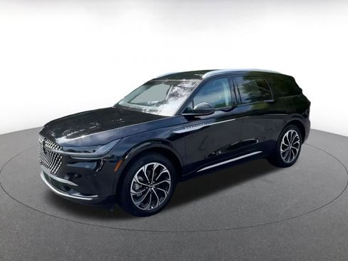 Used 2024 Lincoln Nautilus Reserve image 9