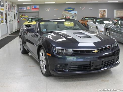 Used 2014 Chevrolet Camaro SS w/ RS Package RWD image 31