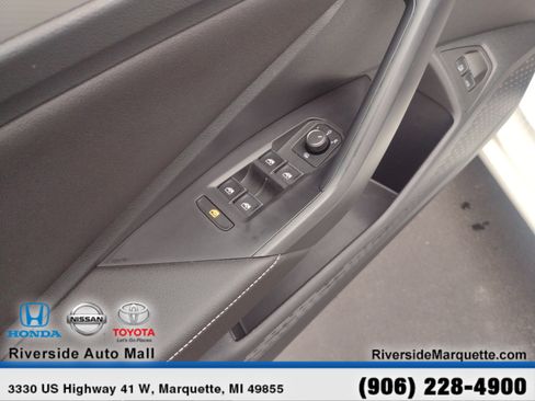 Used 2024 Volkswagen Jetta Sport image 23