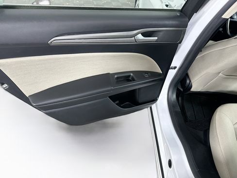 Used 2019 Ford Fusion S image 25