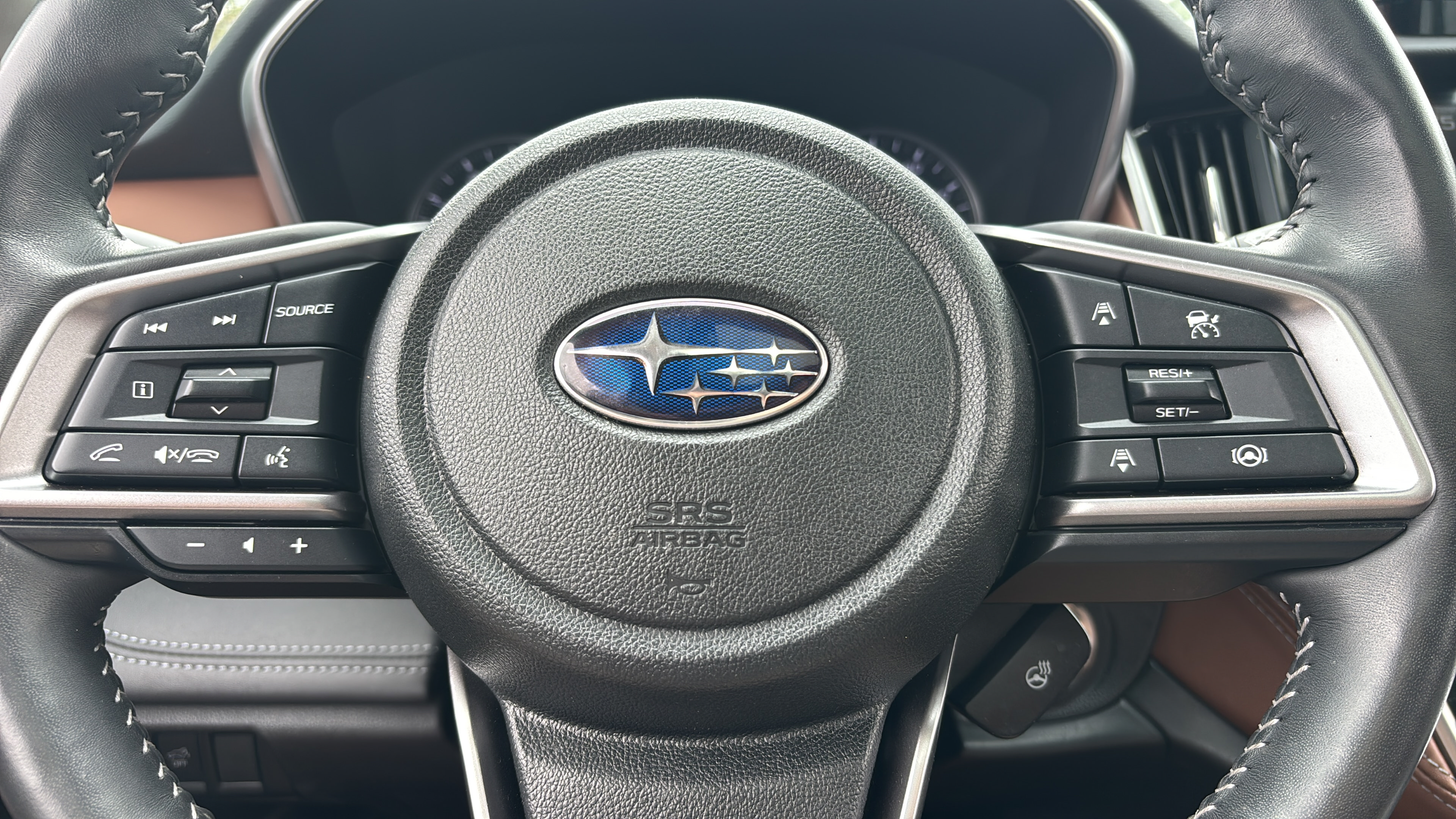 Used 2023 Subaru Outback Touring AWD/4WD image 22