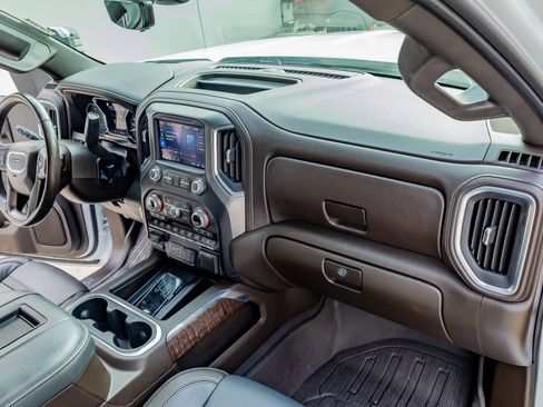 Used 2021 GMC Sierra 2500 Denali w/ Denali Ultimate Package image 18