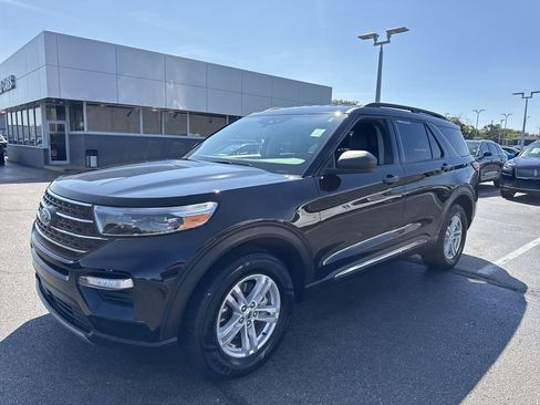 Certified 2023 Ford Explorer XLT w/ Equipment Group 202A image 8