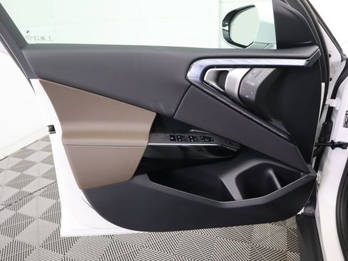 New 2026 BMW X3 xDrive30 w/ Convenience Package image 25