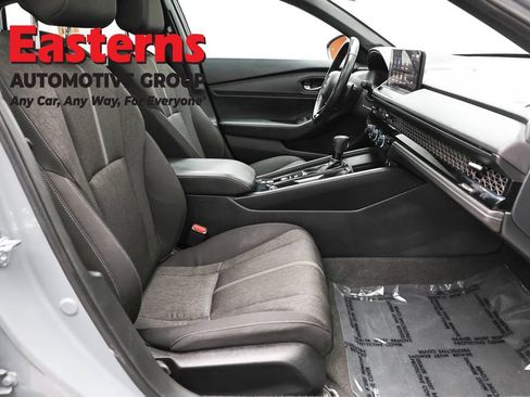 Used 2025 Honda Accord Sport image 25