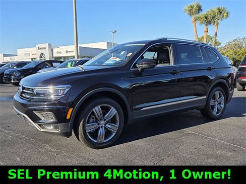 Used 2019 Volkswagen Tiguan SEL Premium w/ 3rd Row Seat Package image 3