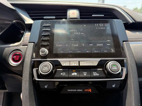 Used 2020 Honda Civic Touring image 15
