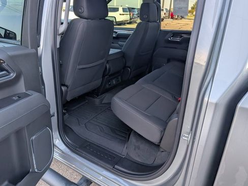 Used 2025 GMC Sierra 1500 Elevation image 12