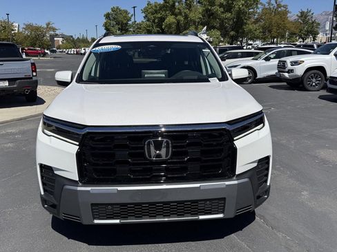 Certified 2026 Honda Pilot Elite image 2