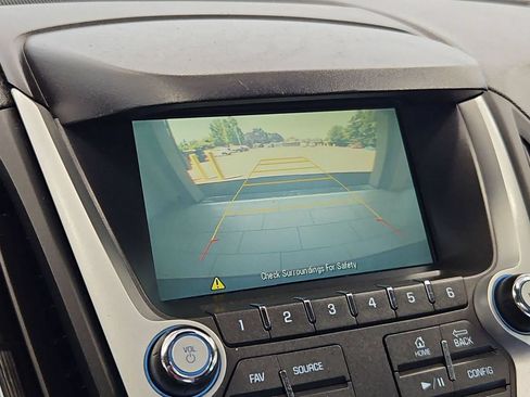 Used 2016 Chevrolet Equinox LT FWD image 18