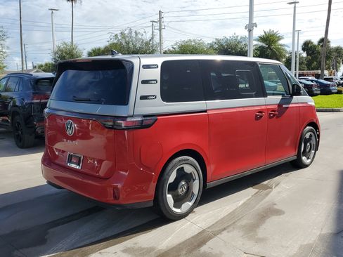 New 2025 Volkswagen ID. Buzz Pro S Plus image 4