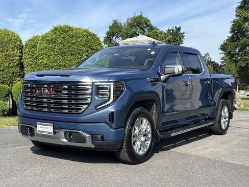 Used 2025 GMC Sierra 1500 Denali AWD/4WD image 1
