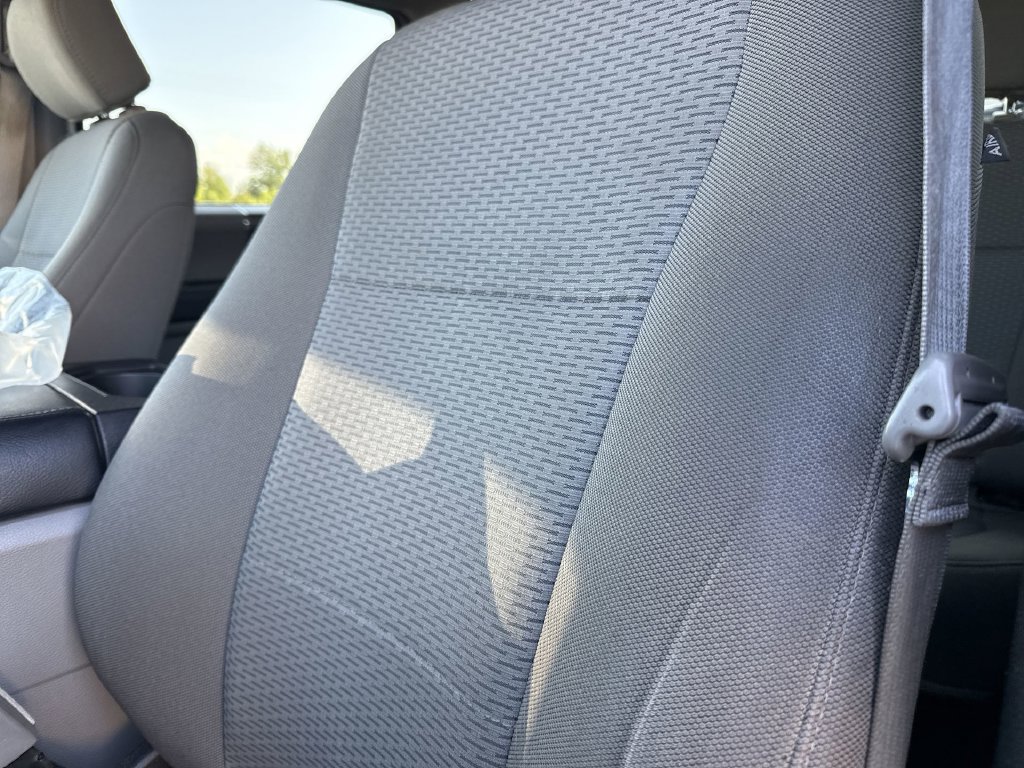 Used 2018 Ford F150 XLT w/ Equipment Group 302A Luxury AWD/4WD image 9