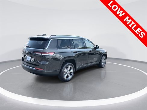 Used 2022 Jeep Grand Cherokee L Limited image 8