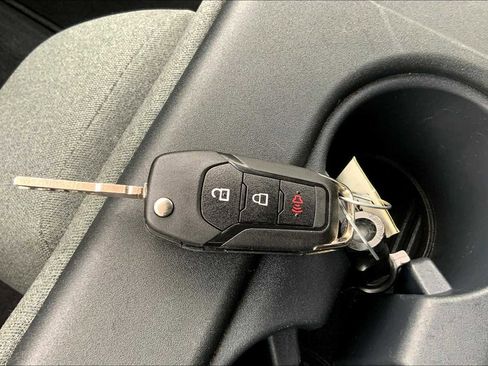 Used 2023 Ford F150 XLT image 10