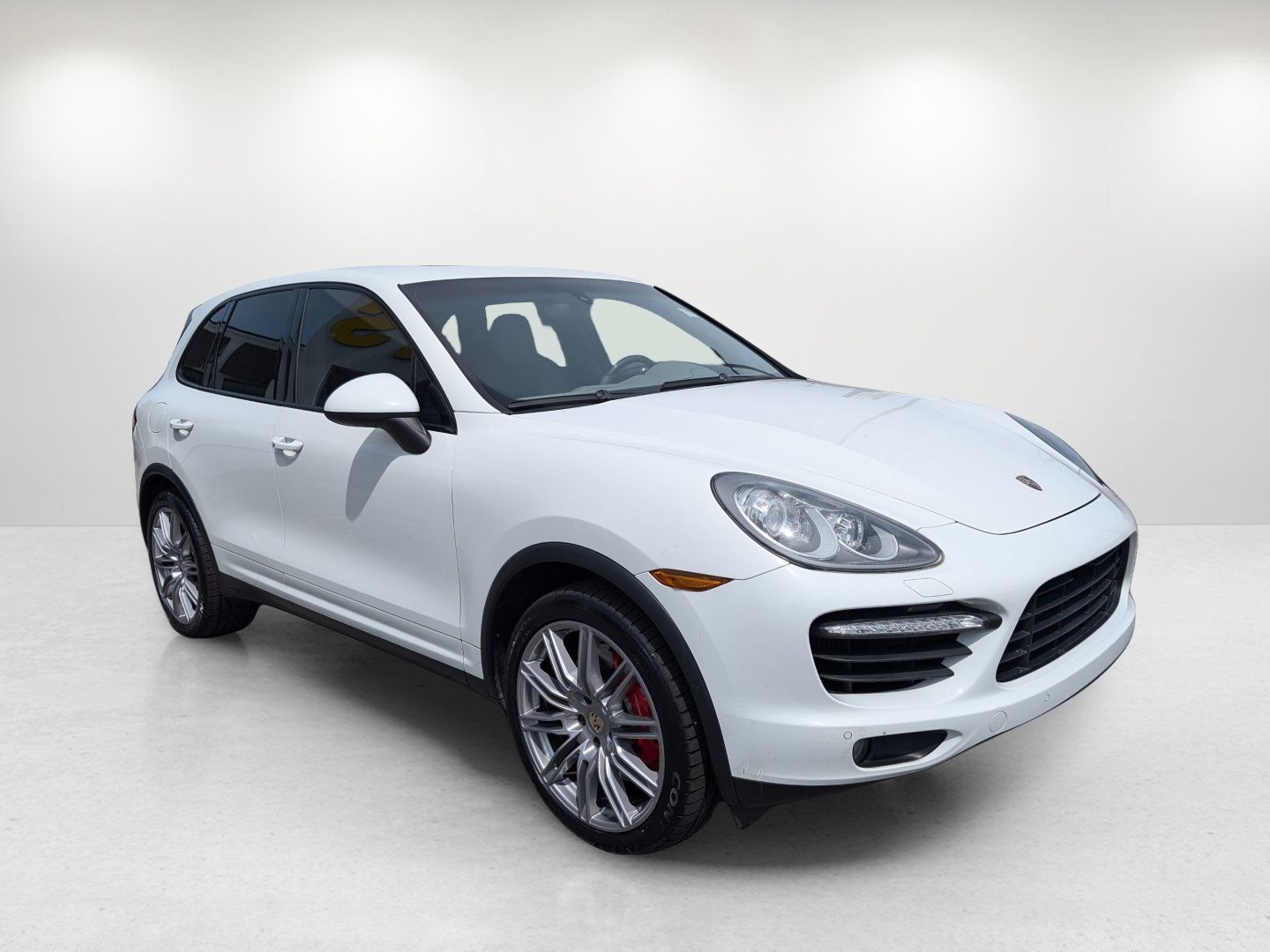 Used 2013 Porsche Cayenne Turbo AWD/4WD image 3