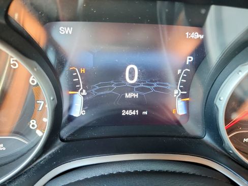 Used 2021 Jeep Compass Latitude AWD/4WD image 13