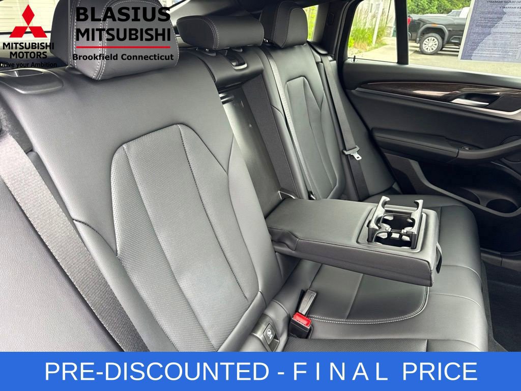 Used 2025 BMW X4 xDrive30i AWD/4WD image 53