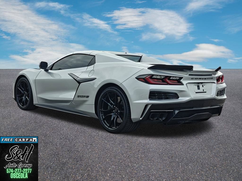 Used 2027 Chevrolet Corvette Grand Sport RWD image 18