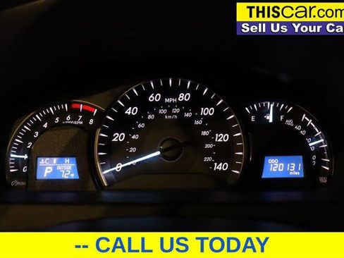 Used 2014 Toyota Camry LE image 8