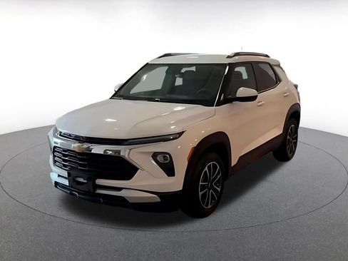 Used 2025 Chevrolet TrailBlazer LT FWD image 7