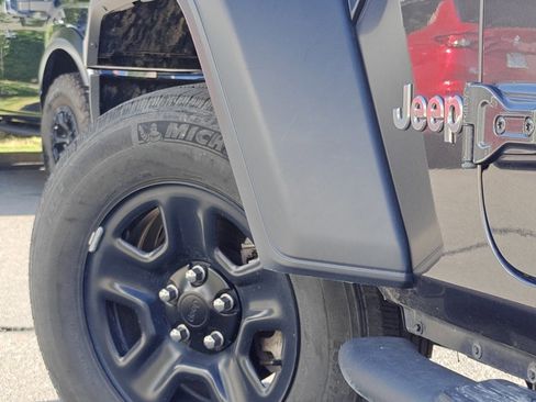 Used 2020 Jeep Wrangler Sport image 31