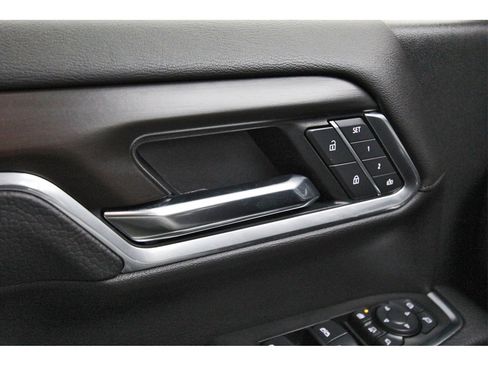 Used 2025 GMC Sierra 2500 Denali w/ Denali Reserve Package image 18