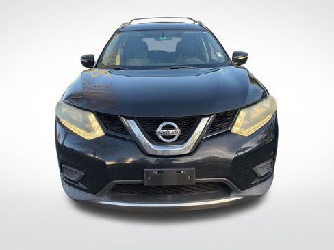 Used 2015 Nissan Rogue SV w/ SV Family Package image 3