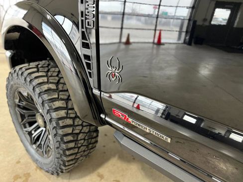 New 2026 Ford F250 Lariat w/ Black Appearance Package image 12