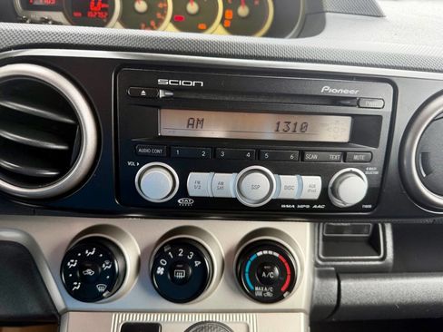 Used 2009 Scion xB FWD image 59