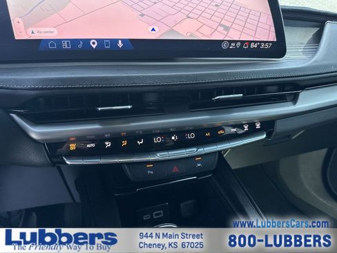 Used 2025 Cadillac XT4 Premium Luxury FWD image 19