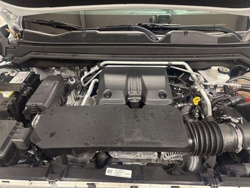 Used 2024 GMC Canyon AT4 w/ AT4 Premium Package image 28