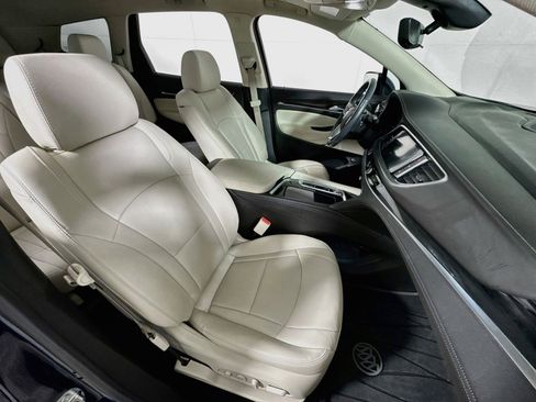 Used 2023 Buick Enclave Premium w/ Experience Buick Package image 28