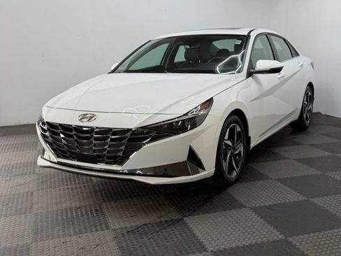 Certified 2023 Hyundai Elantra Limited FWD image 6